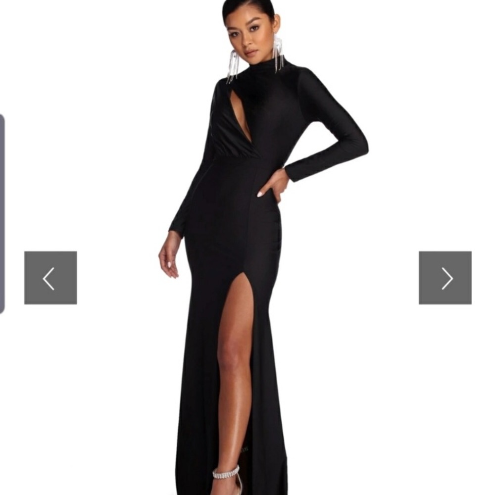 Windsor black long sleeve dress